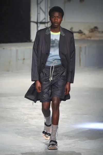 Look 33